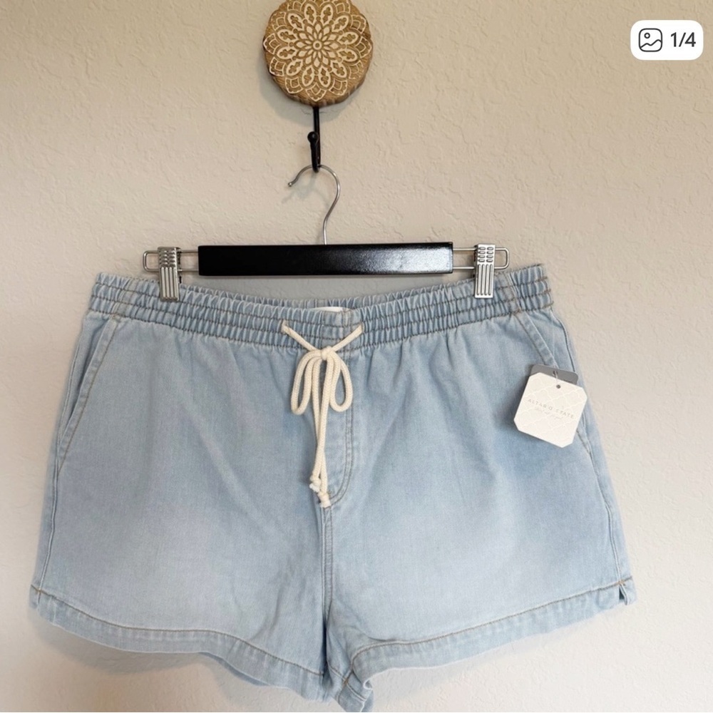 NWT Altar'd State Light Blue Jean Shorts Size XL